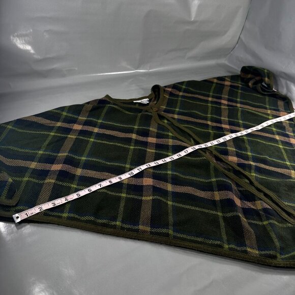 IKC Country Wear Cape Womens Italian Yarn Shawl Sweater Windowpane Plaid V Neck - Picture 6 of 13